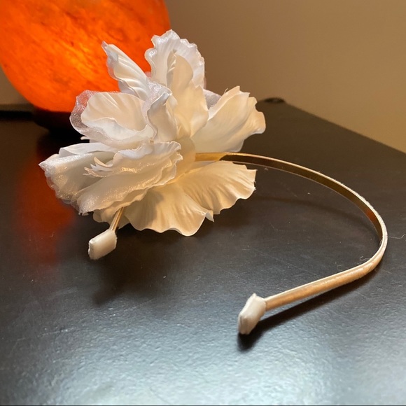 Iridescent Jeweled Flower Headband - Picture 5 of 8